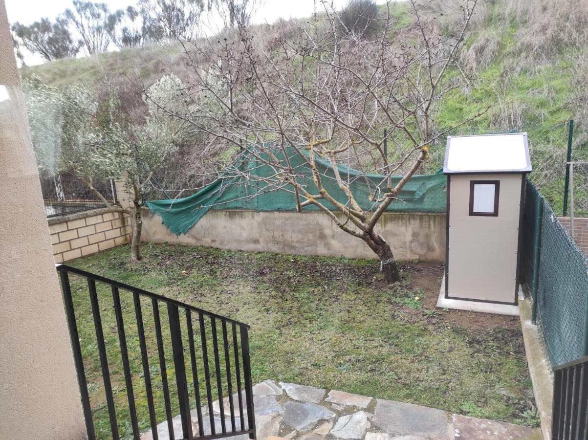 En El Corazon Del Barrio De La Estacion Villa Haro Exteriör bild